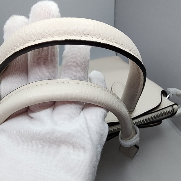 Authentic COACH Remi Satchel - Picture 7 of 16